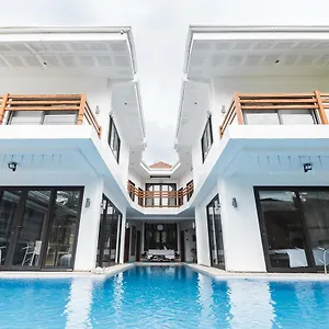 https://the-whitehouse-by-the-sea.hotelspanglao.com