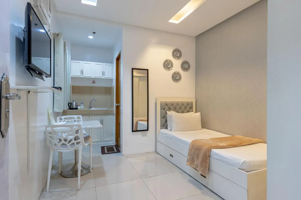Baymont Suites & Residences Paranaque City 3*,  Philippines