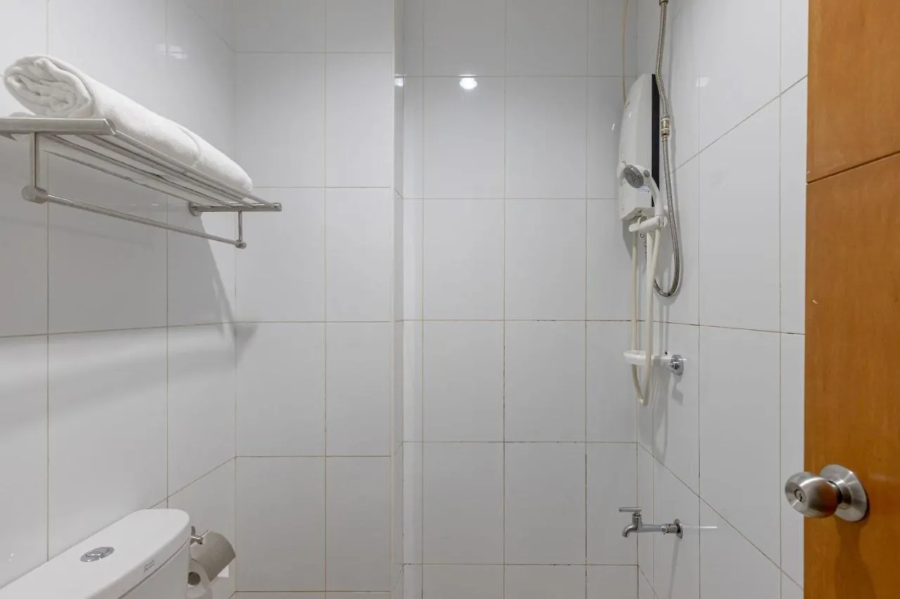 *** Hotel Baymont Suites & Residences Paranaque City Philippines